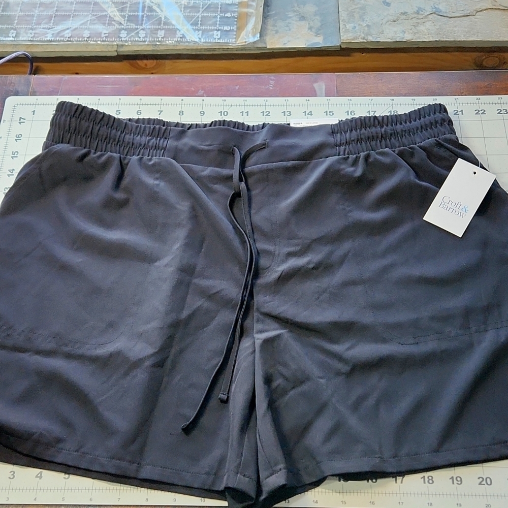 Croft and Barrow shorts NWT Size XL